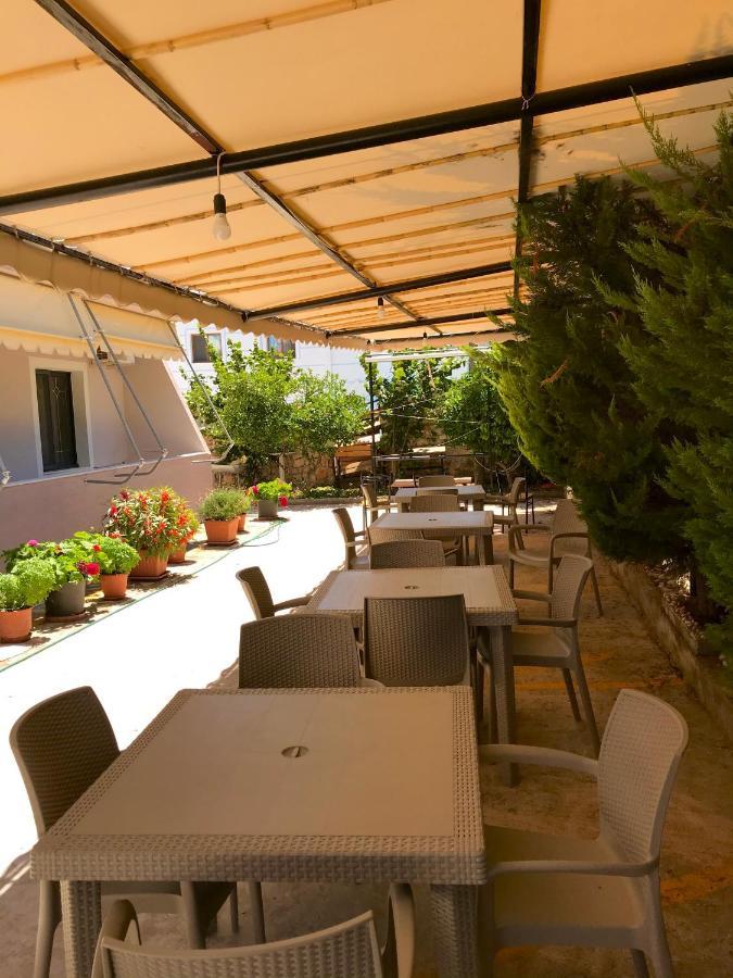 קסאמיל Apartments Villa Dovinefa מראה חיצוני תמונה
