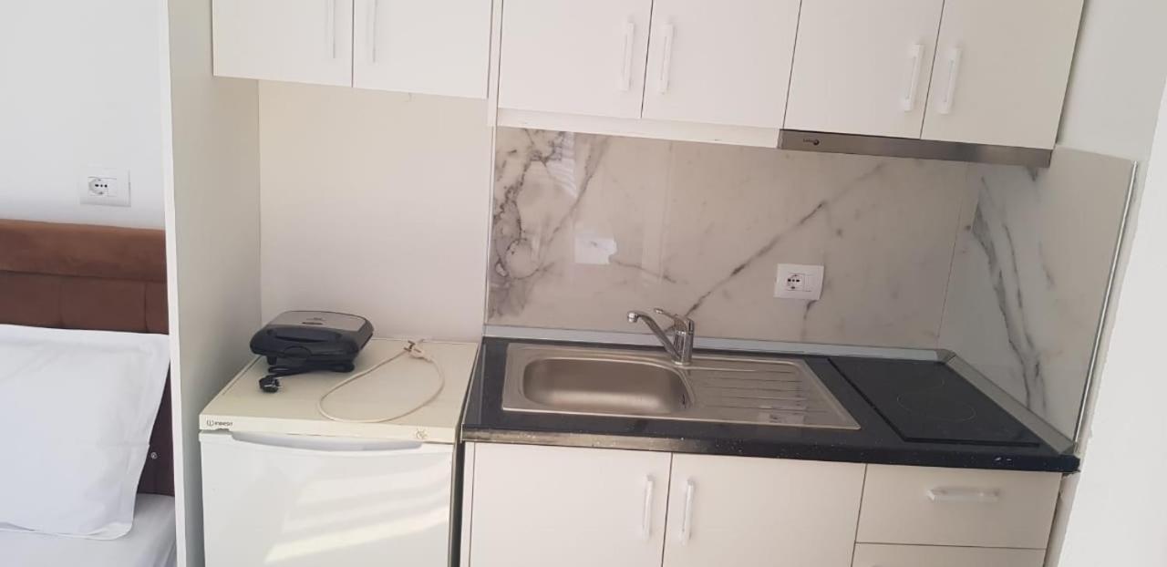 קסאמיל Apartments Villa Dovinefa מראה חיצוני תמונה