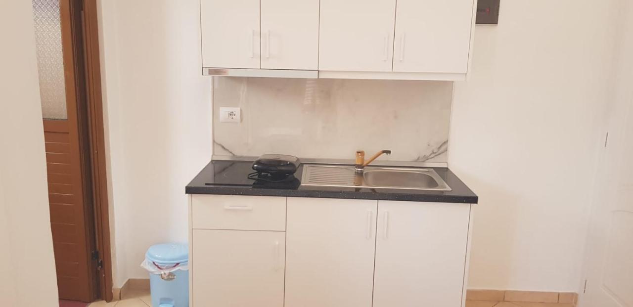 קסאמיל Apartments Villa Dovinefa מראה חיצוני תמונה