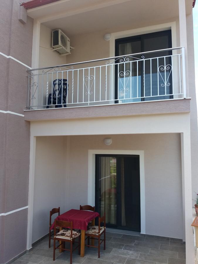 קסאמיל Apartments Villa Dovinefa מראה חיצוני תמונה